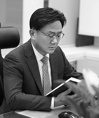 문정현 대표변호사